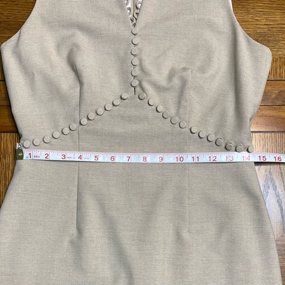 💕HP💕 Tahari ASL Tan Sleeveless Sheath Dress
Size 4 - Picture 7 of 16
